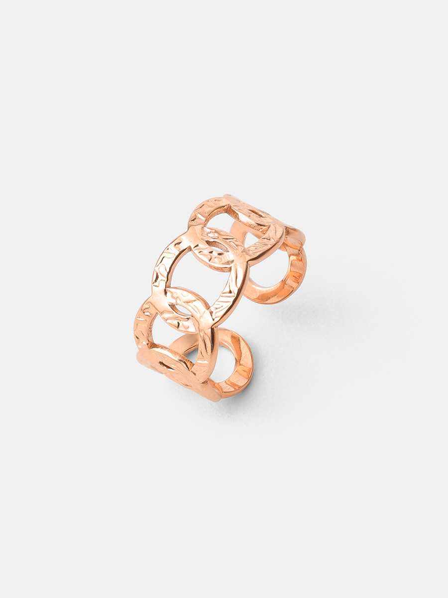 Hammered Elegance Ring ICRUSH