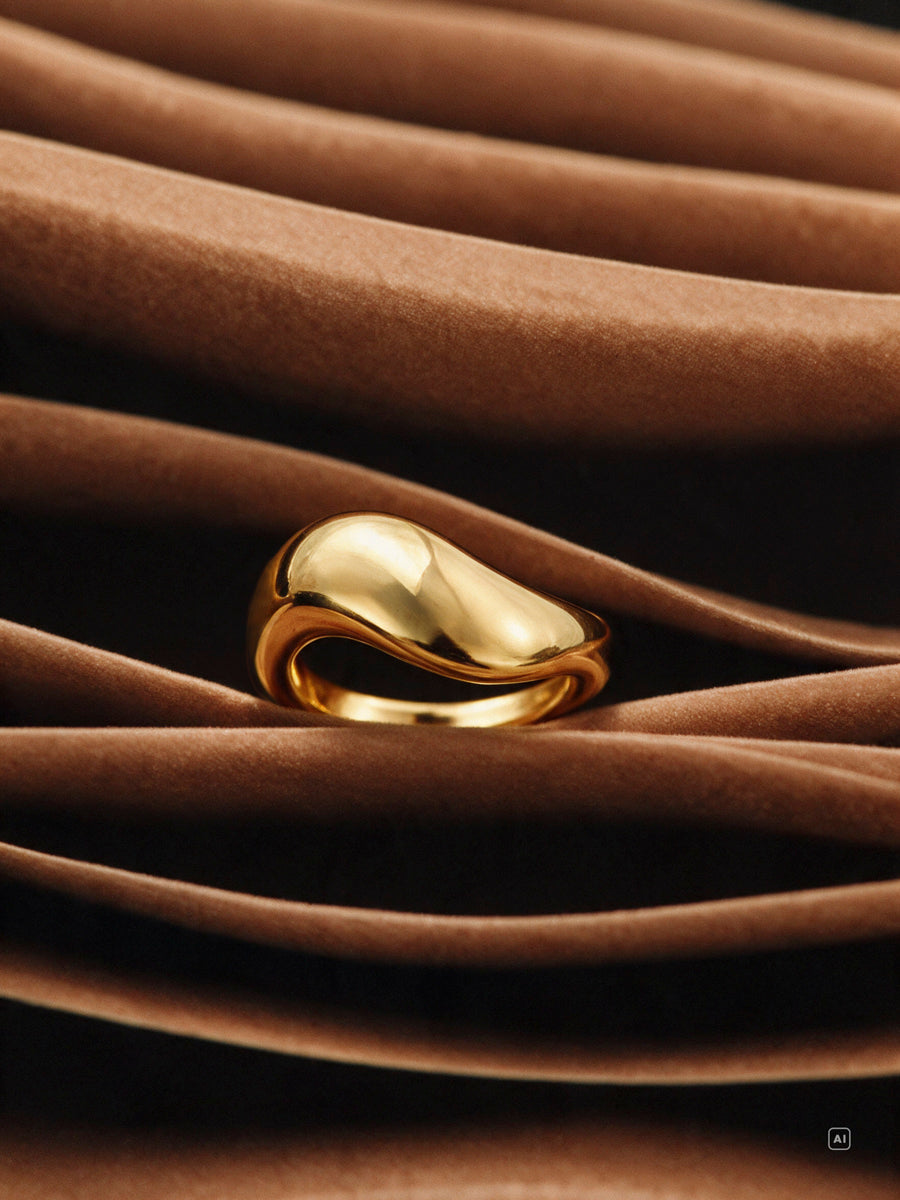 Curved Aesthetic Ring